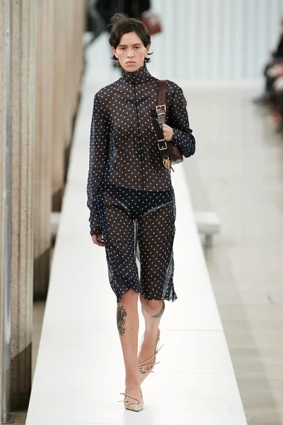 Look 13